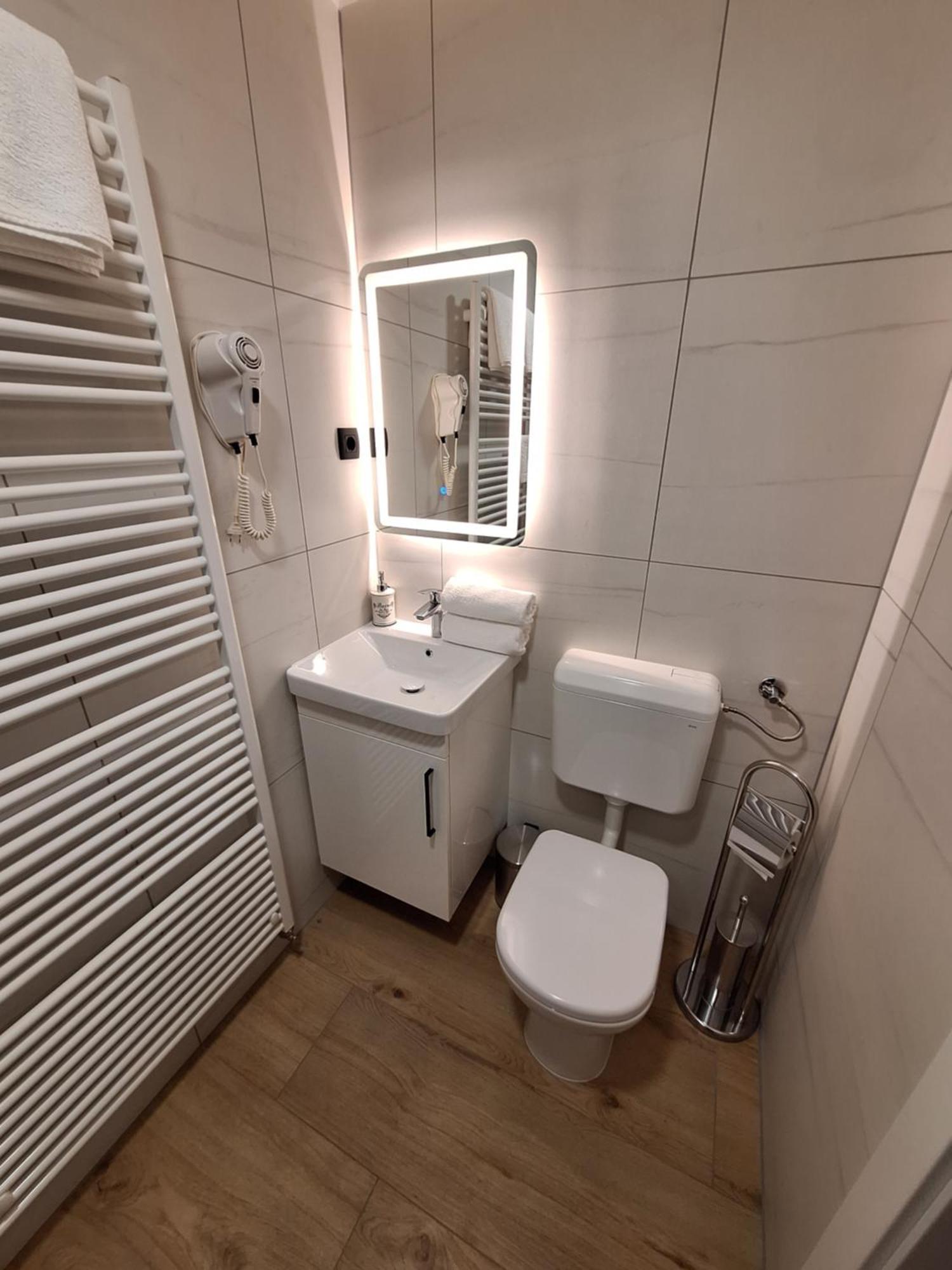Apartament Prenocisca Kralj Komenda Zewnętrze zdjęcie